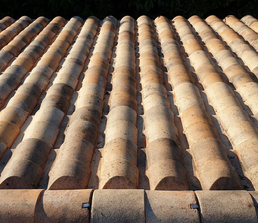 Nettoyage et traitement toiture à Gond-Pontouvre en Charente